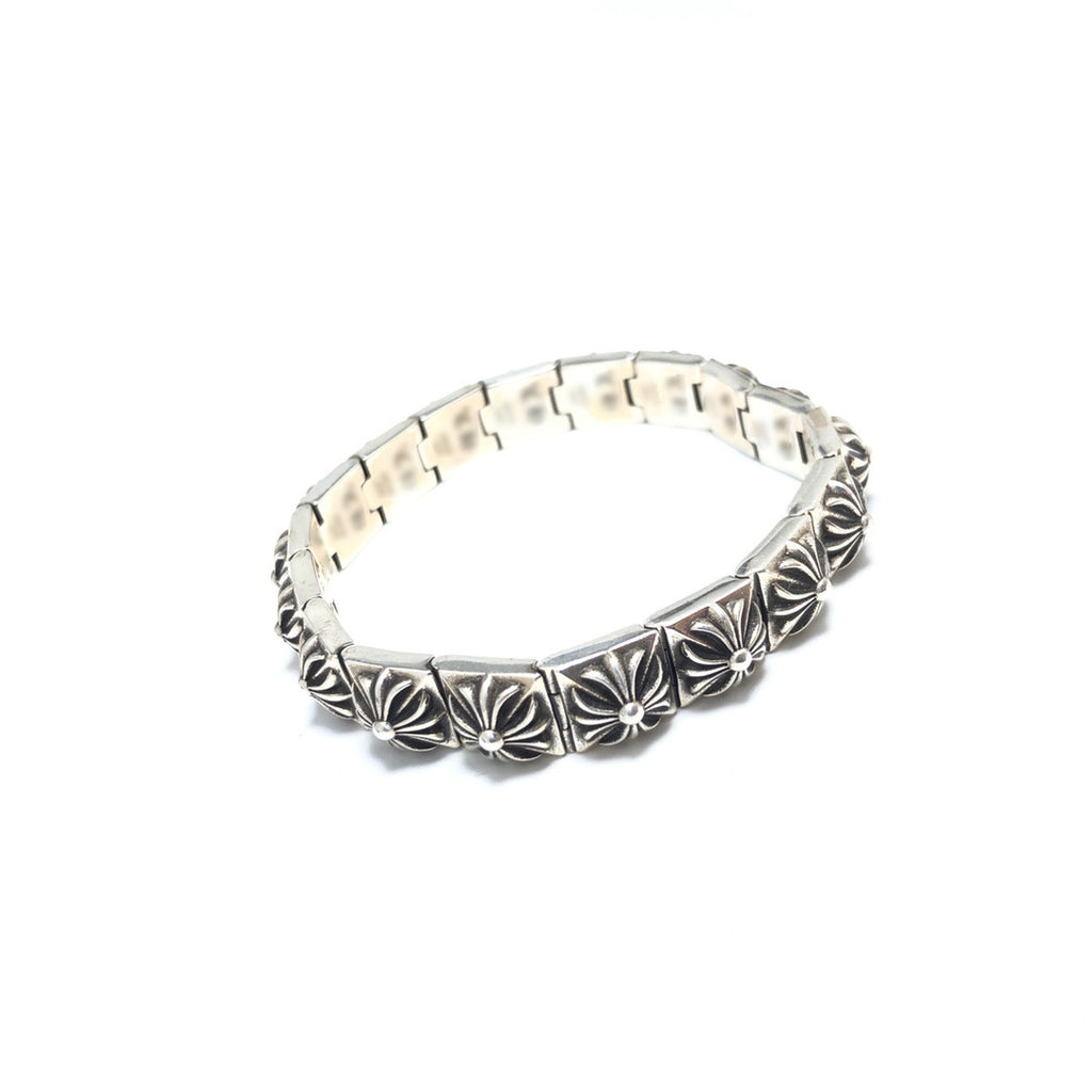Croco High-Quality Grid Cross Flower Bracelet Thai Silver Vintage Magnetic Closure Bracelet Crafted Fine Versatile Jewelry