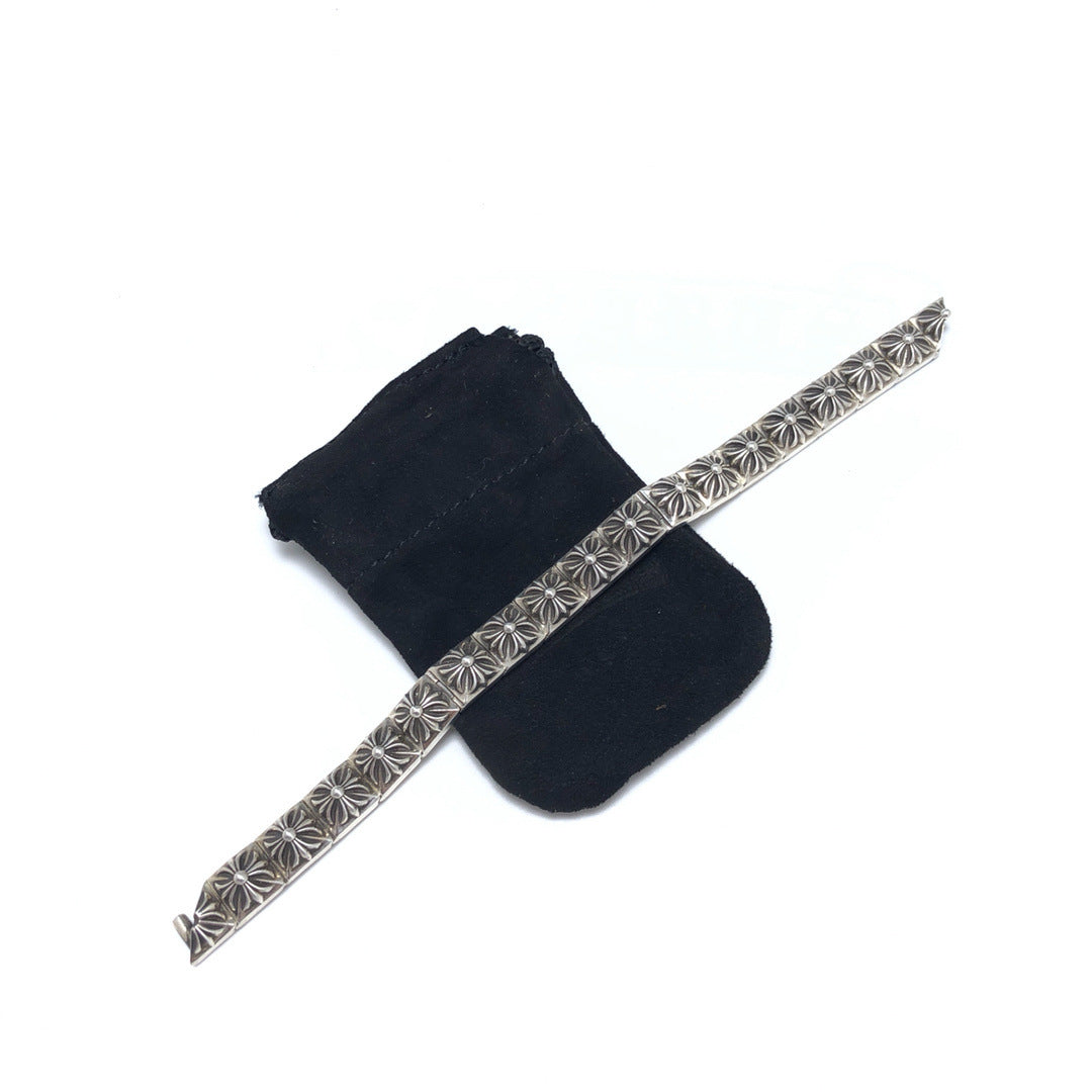 Croco High-Quality Grid Cross Flower Bracelet Thai Silver Vintage Magnetic Closure Bracelet Crafted Fine Versatile Jewelry